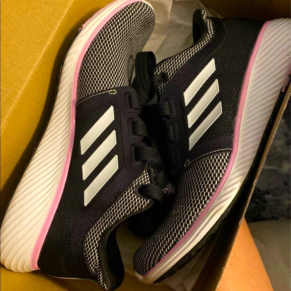 Adidas Edge Luxe 3